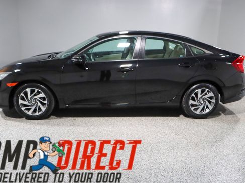 Used 2016 Honda Civic EX image 10