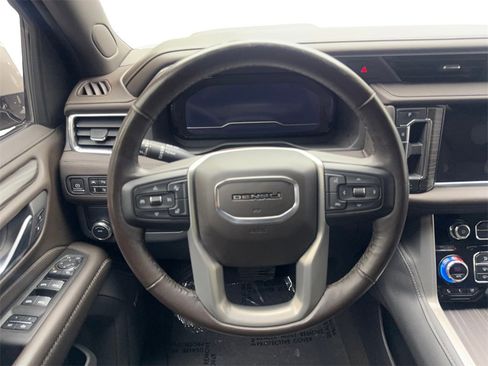 Used 2022 GMC Yukon Denali image 61