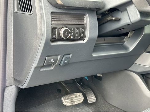 New 2025 Ford F250 Lariat w/ Lariat Ultimate Package image 35