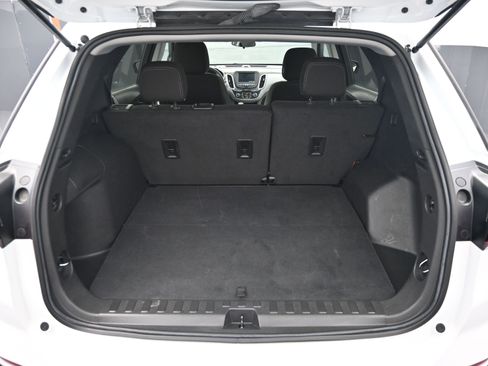 Used 2022 Chevrolet Equinox LS w/ LS Convenience Package image 22