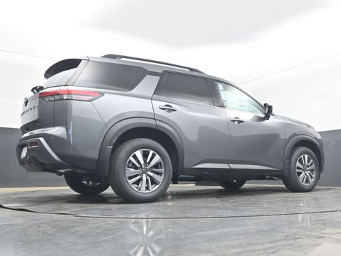 New 2026 Nissan Pathfinder SL FWD image 29