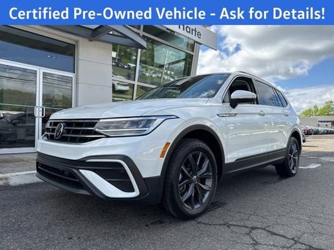 Certified 2023 Volkswagen Tiguan SE w/ Panoramic Sunroof Package AWD/4WD image 5