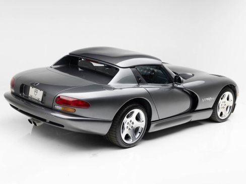 Used 2002 Dodge Viper RT/10 image 19