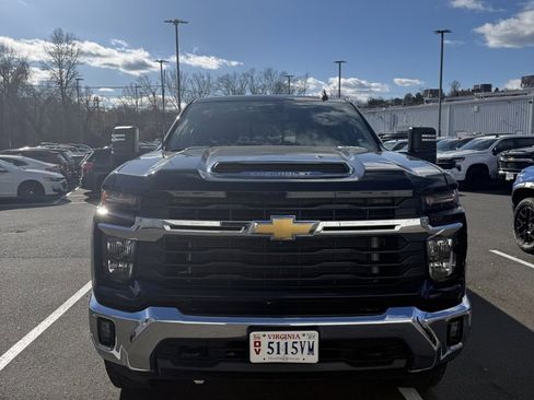 Used 2024 Chevrolet Silverado 2500 LT w/ All Star Edition image 8
