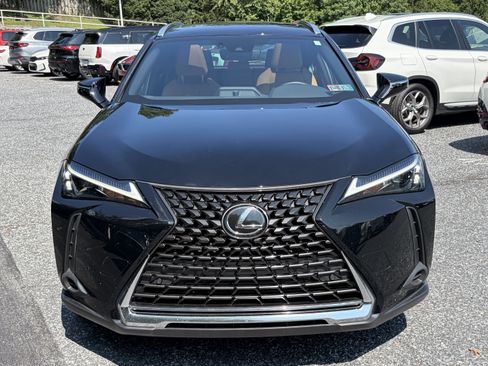 Used 2024 Lexus UX 250h AWD w/ Premium Package image 2