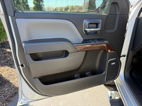 Used 2018 GMC Sierra 1500 SLT image 11