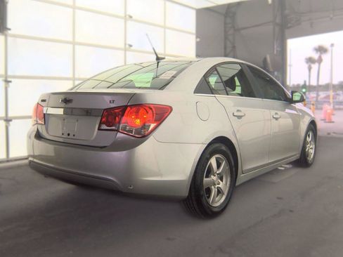 Used 2013 Chevrolet Cruze LT FWD image 4
