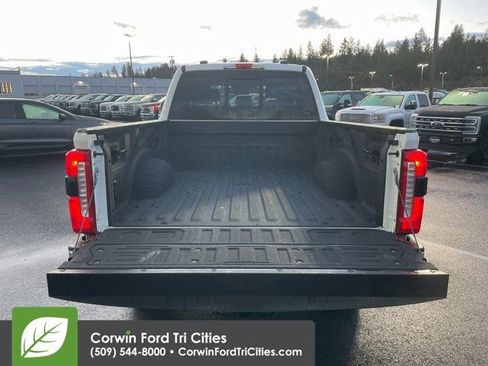 Used 2023 Ford F350 Lariat w/ Chrome Package image 18