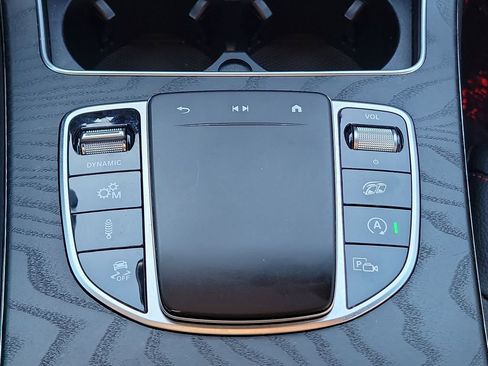 Used 2022 Mercedes-Benz GLC 43 AMG 4MATIC image 35