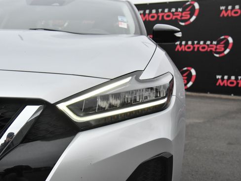 Used 2023 Nissan Maxima SV w/ Floor Mat Group image 11