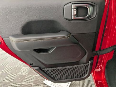 Used 2025 Jeep Wrangler Unlimited Sahara w/ Safety Group image 26