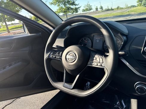Used 2025 Nissan Altima 2.5 S FWD image 19