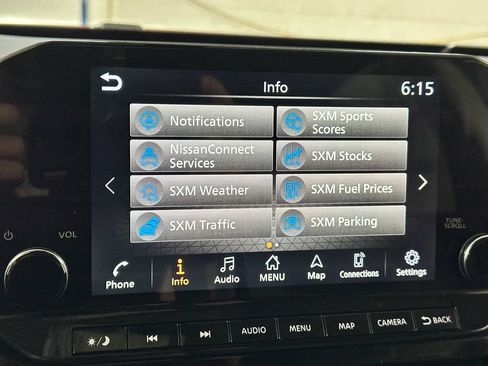 Used 2022 Nissan Pathfinder SL AWD/4WD image 49