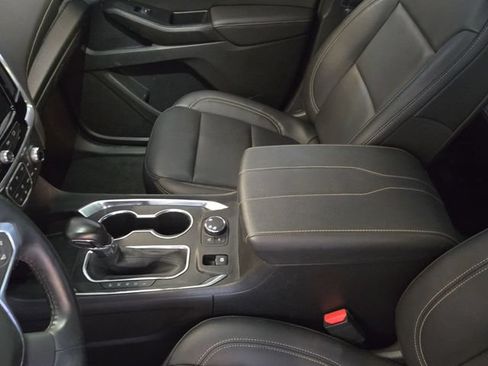 Used 2022 Chevrolet Traverse LT AWD/4WD image 20