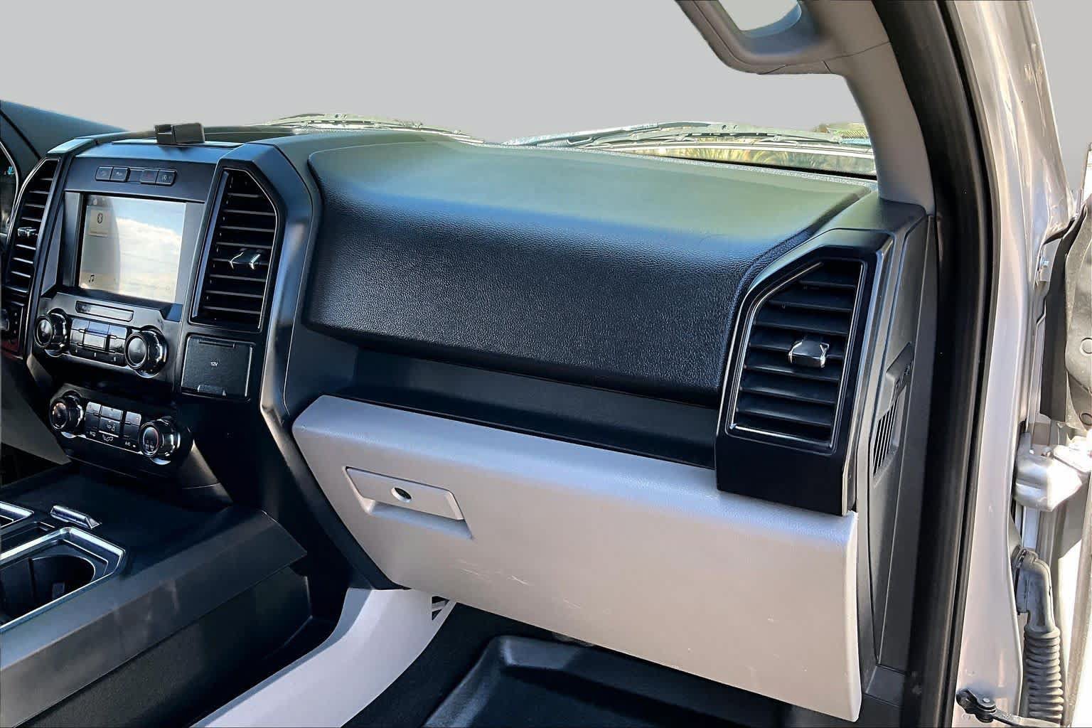Used 2019 Ford F150 XL w/ Equipment Group 101A Mid AWD/4WD image 18