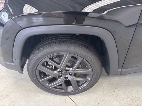 New 2026 Jeep Compass Latitude AWD/4WD image 4