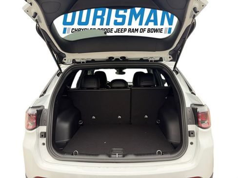 New 2026 Jeep Compass Latitude image 27