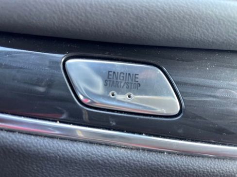 Used 2024 Buick Enclave Essence w/ Experience Buick Package AWD/4WD image 24