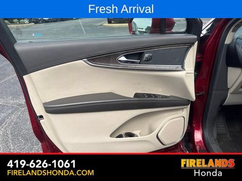 Used 2017 Lincoln MKX Select w/ Select Plus Package FWD image 17