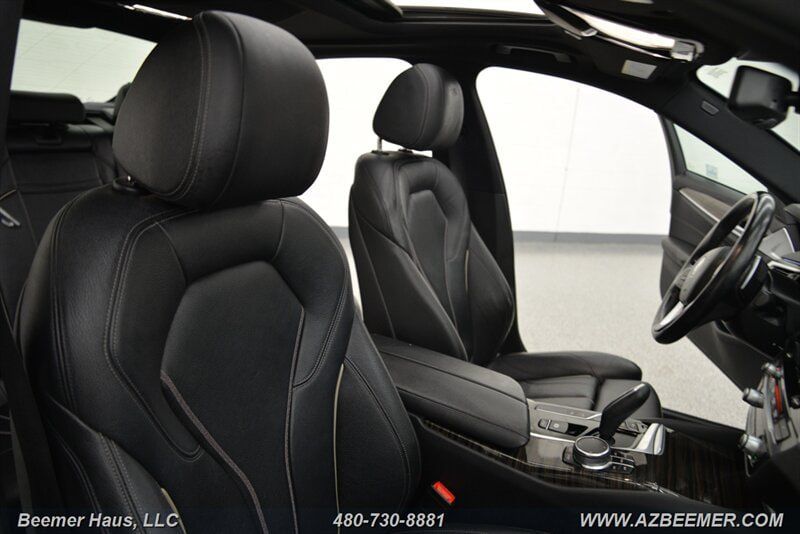 Used 2018 BMW 530e RWD image 26
