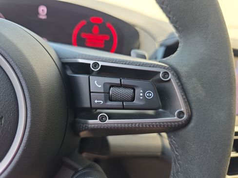 Used 2024 Porsche Panamera image 22