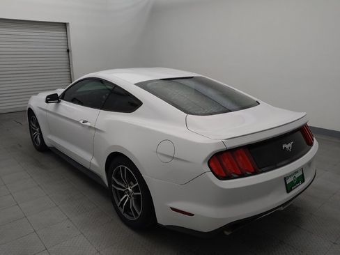Used 2017 Ford Mustang Coupe image 5