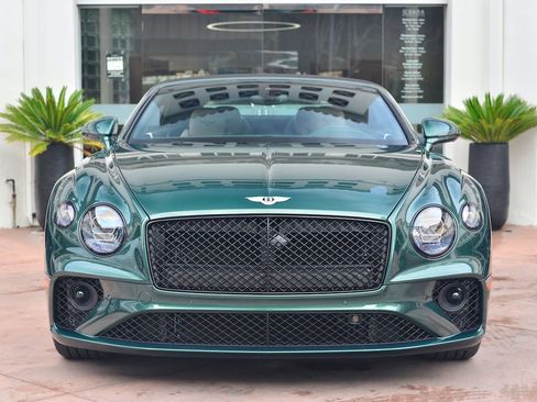 Used 2023 Bentley Continental GT Azure AWD/4WD image 7