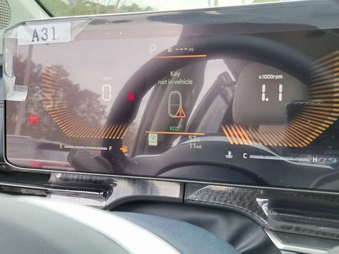 New 2026 Kia Carnival EX FWD image 8