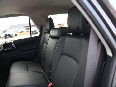 Used 2021 Toyota 4Runner Venture w/ Moonroof Package image 16