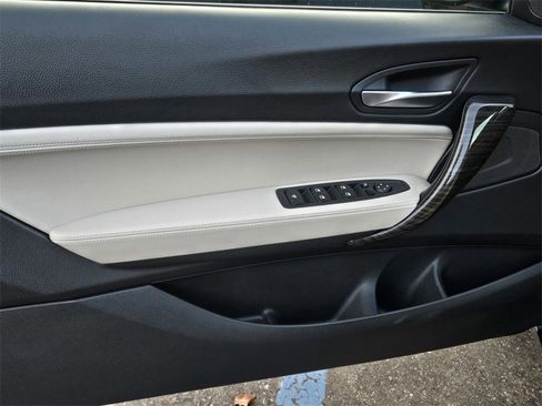 Used 2017 BMW 230i Convertible image 11