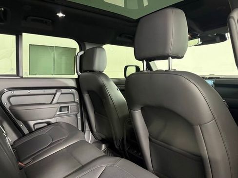 Used 2025 Land Rover Defender 110 S AWD/4WD image 30