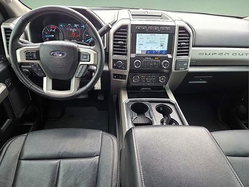 Used 2020 Ford F250 Lariat w/ Chrome Package image 13