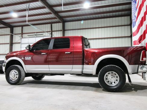 Used 2018 RAM 3500 Laramie image 7