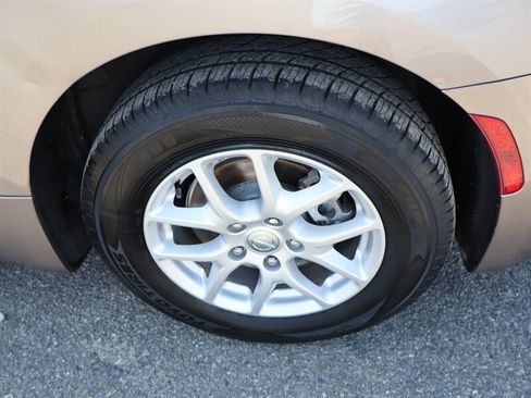 Used 2017 Chrysler Pacifica LX FWD image 18
