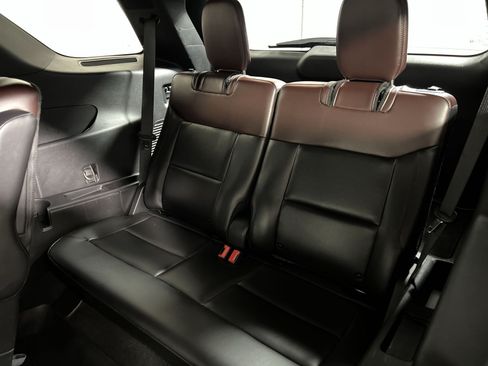Certified 2020 Ford Explorer Platinum w/ Premium Technology Package AWD/4WD image 26