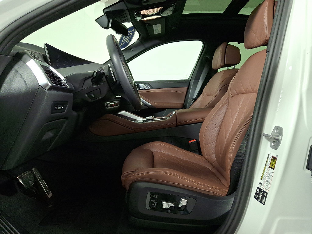 Certified 2025 BMW X6 xDrive40i w/ Executive Package AWD/4WD image 15
