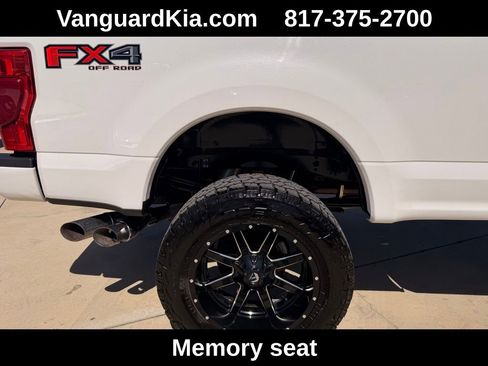 Used 2022 Ford F250 Platinum w/ FX4 Off-Road Package image 10