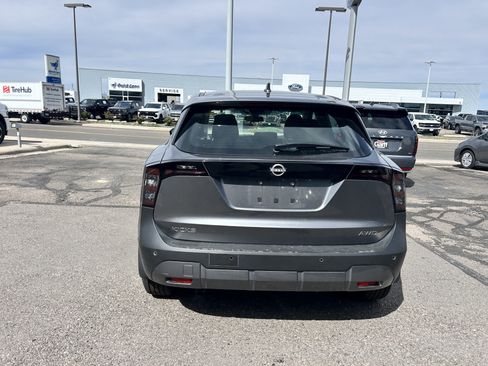 Used 2025 Nissan Kicks S AWD/4WD image 4