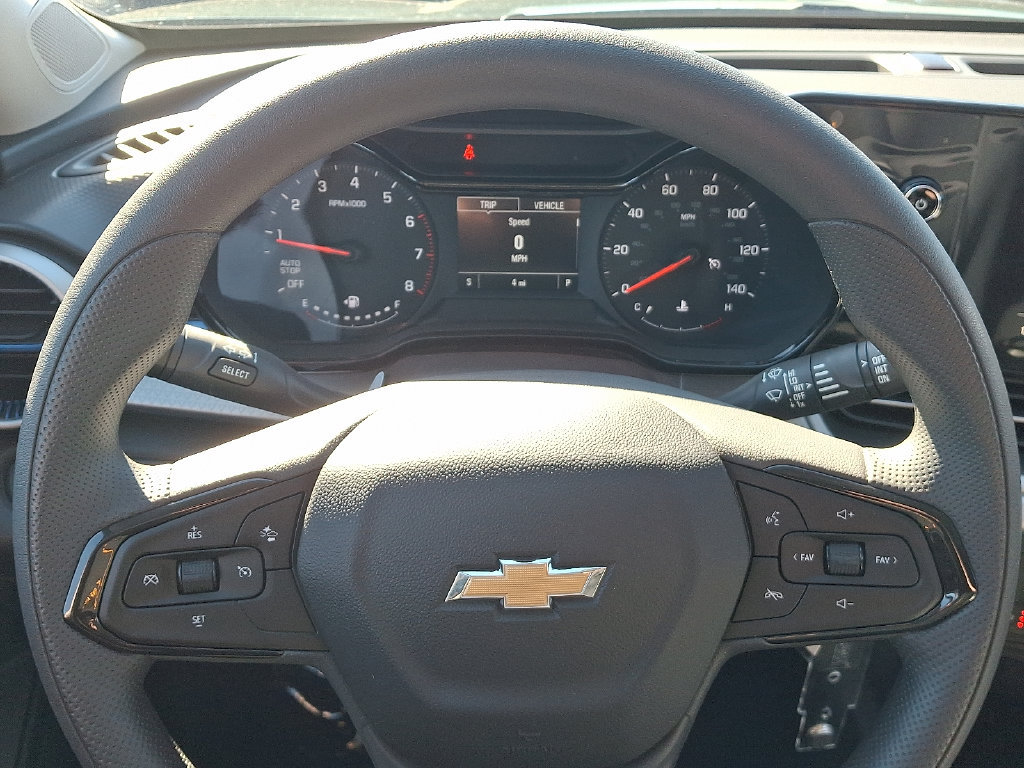 New 2026 Chevrolet Trax LS w/ LS Convenience Package FWD image 9