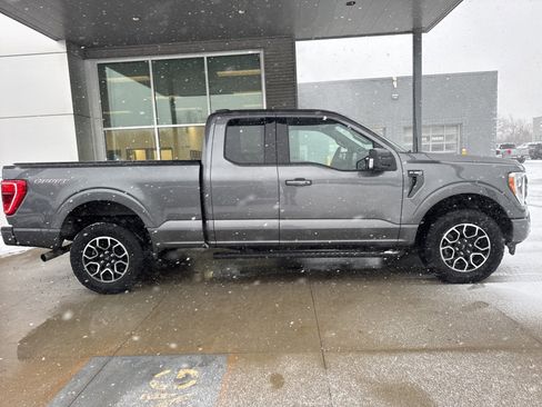 Certified 2022 Ford F150 XLT w/ Equipment Group 302A High image 9