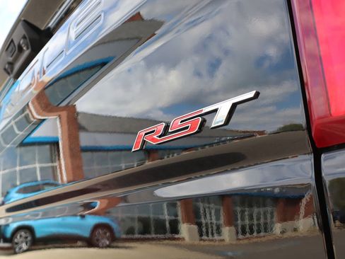 New 2026 Chevrolet Silverado 1500 RST image 36