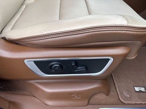 Used 2019 RAM 1500 Laramie image 52