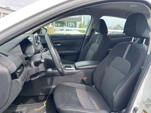 Used 2022 Nissan Sentra SV FWD image 17