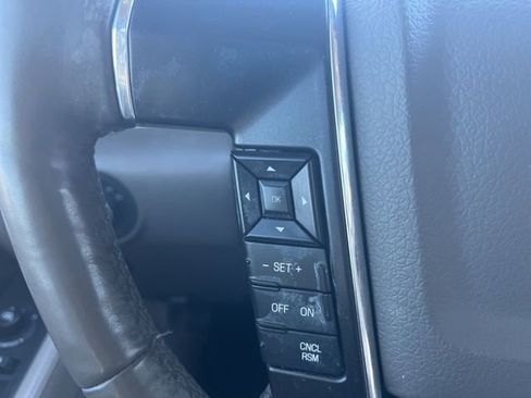 Used 2016 Lincoln Navigator L Select image 25