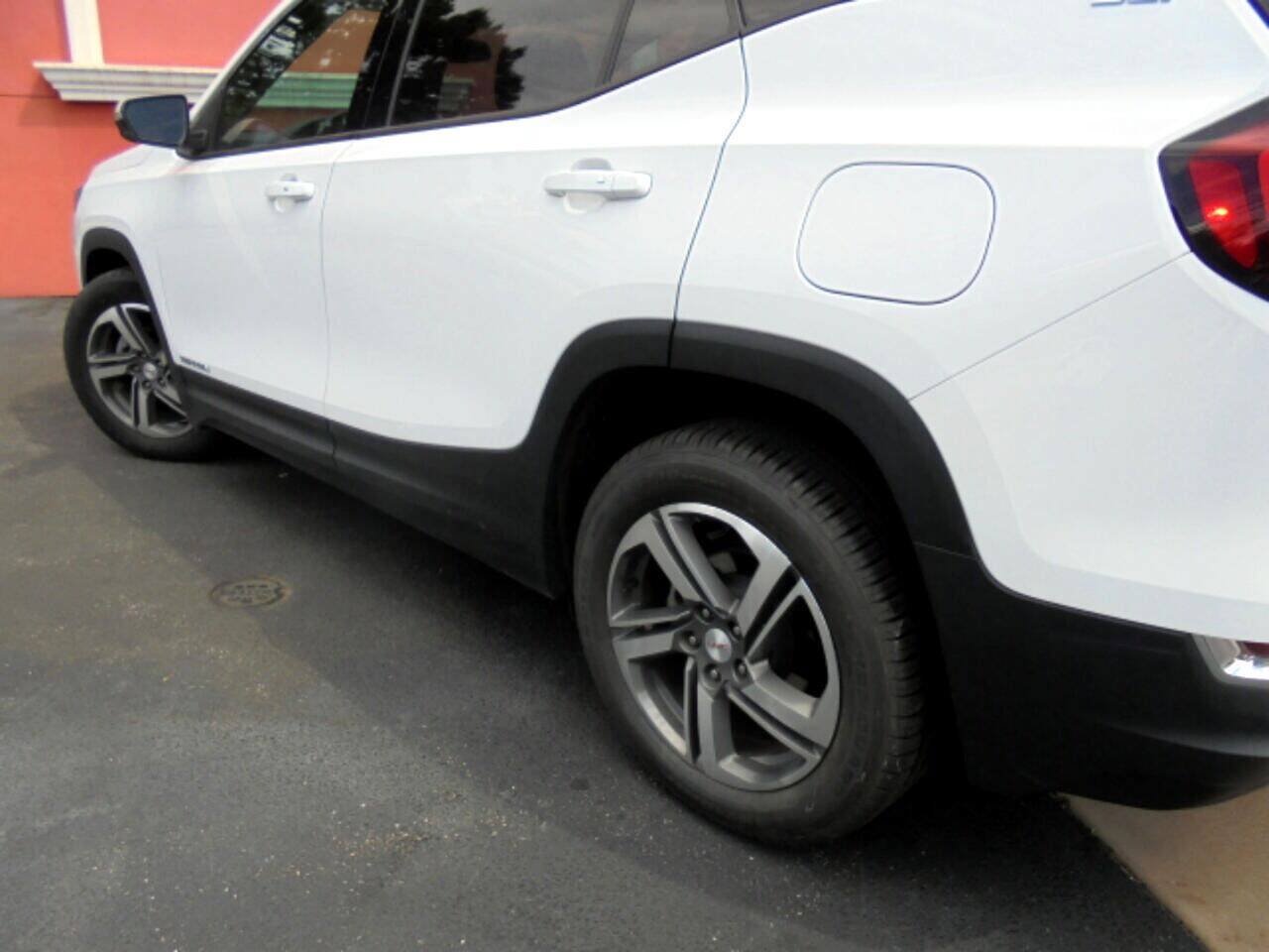 Used 2020 GMC Terrain SLT FWD image 26