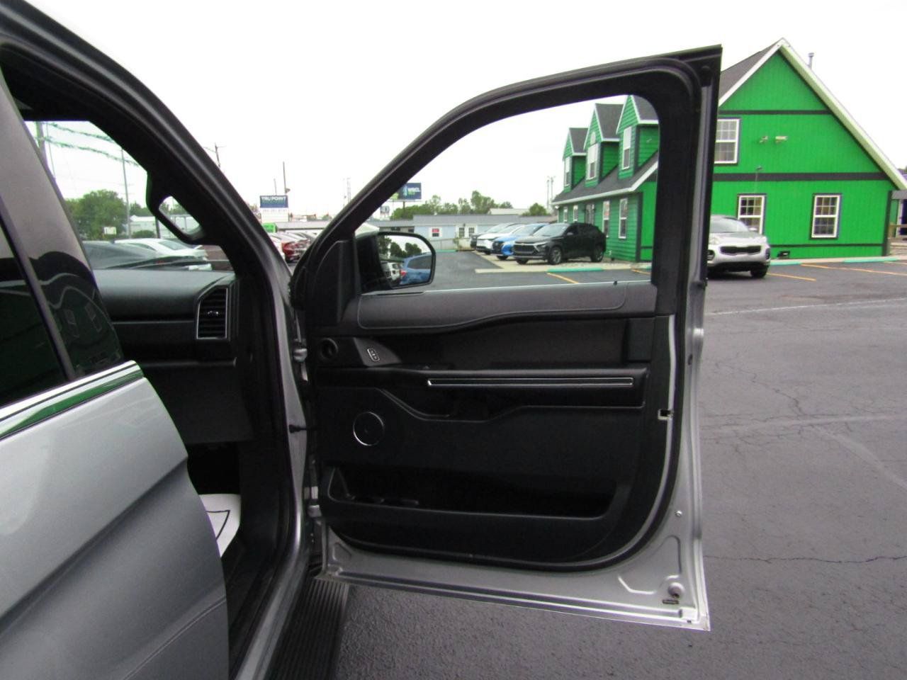 Used 2021 Ford Expedition XL RWD image 22