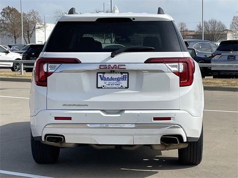 Used 2023 GMC Acadia Denali image 5