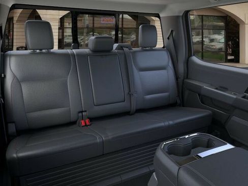 New 2025 Ford F250 Lariat w/ Chrome Package image 12