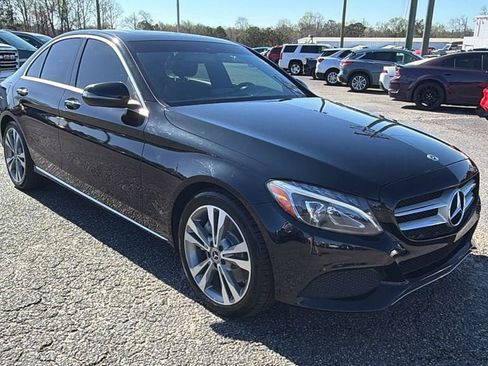 Used 2018 Mercedes-Benz C 300 Sedan image 3