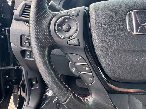 Used 2022 Honda Ridgeline Black Edition image 25